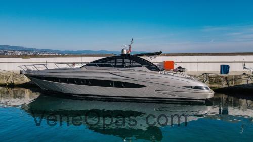 Tekniset tiedot ja arvostelut